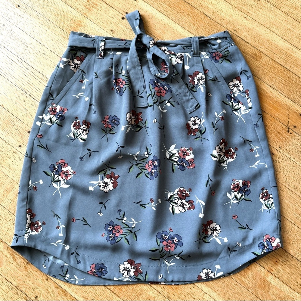 LOFT Soft Blue/Grey, Floral Print Skirt, Pockets, XS